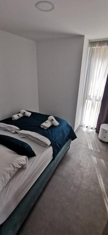 Sea House 4*