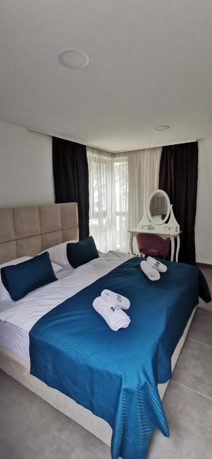 Sea House 4*